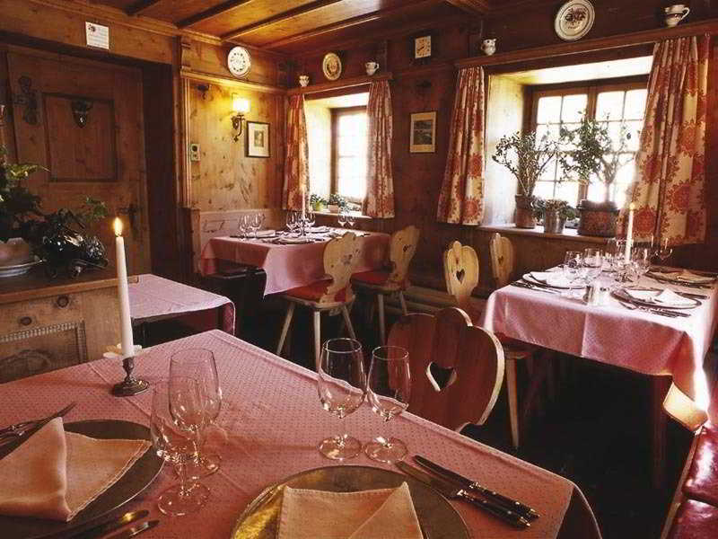 Hotel Solaria Бивио Ресторант снимка